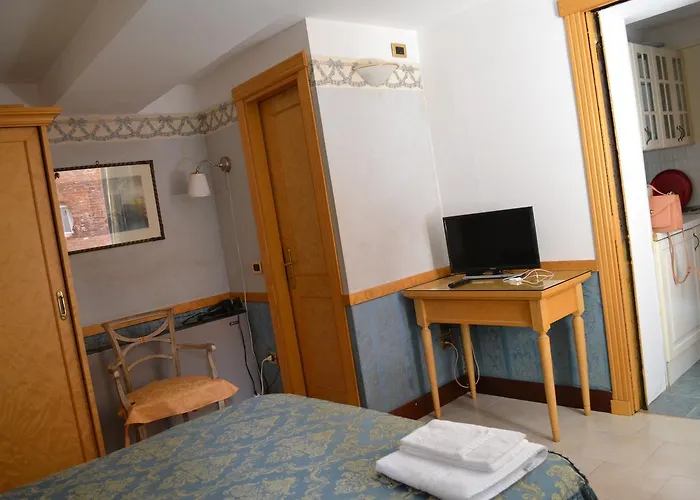 Studio Apartment
